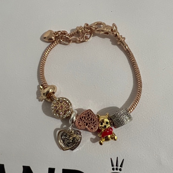 Pandora Disney Winnie the Pooh Bear Charm - Picture 3 of 4